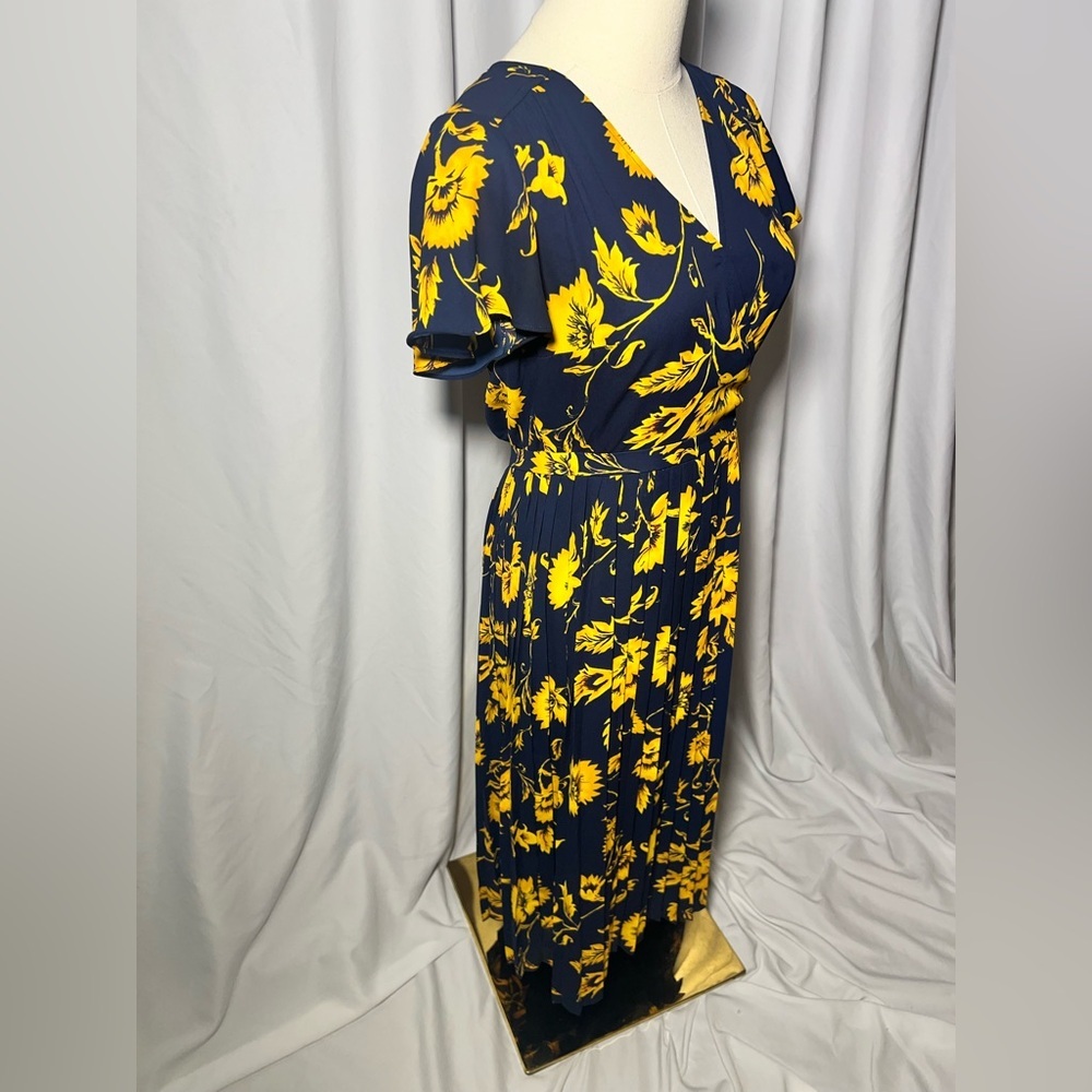 Crew Printed pleated midi wrap dress | size 2 - Picture 6 of 13